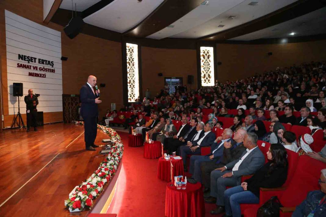 Ankara Keçiören halk oyunlarıyla şenlendi 12