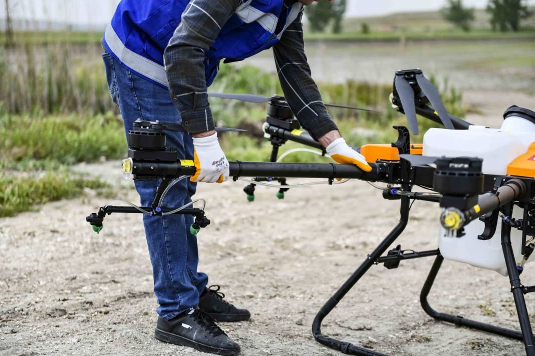 Ankara'da drone ile gübreleme ve ilaçlama hizmeti 2