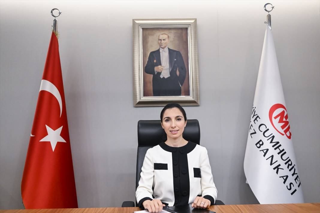 'Müthis Türk kızı' TCMB Başkanı Hafize Gaye Erkan'ın ilk makam fotoğrafları 2