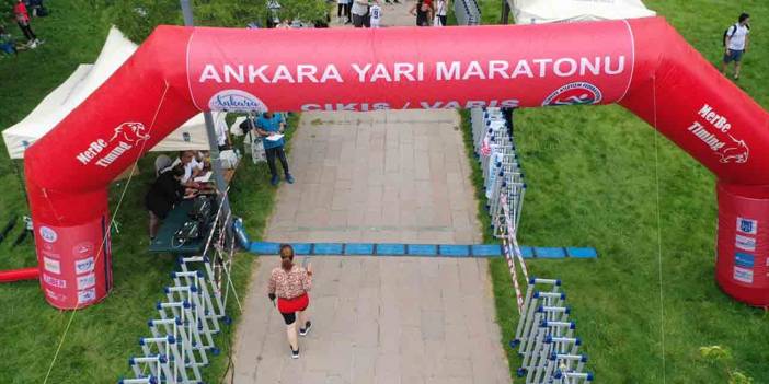 Ankara Mogan Gölü Park Alanı'nda kıyasıya yarış!