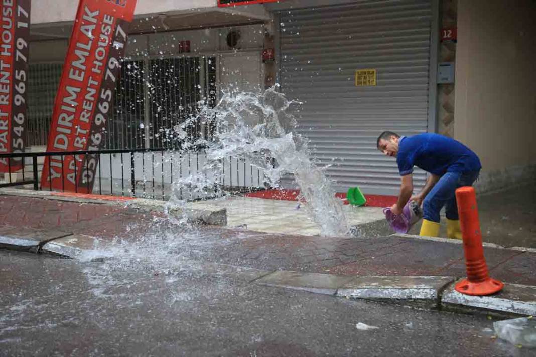 Ankara'da yoğun sağanak sonrası sel görüntüleri 14