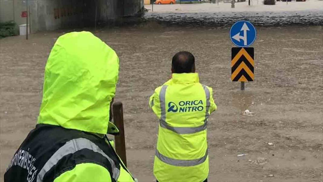 Ankara'da yoğun sağanak sonrası sel görüntüleri 7