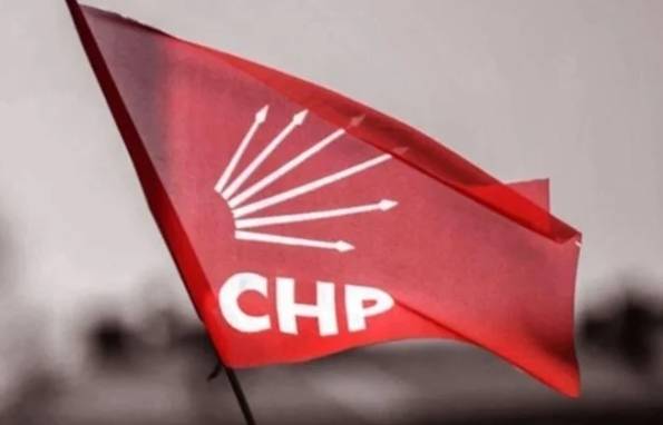 CHP'li Başkan Balkondan Düştü 1