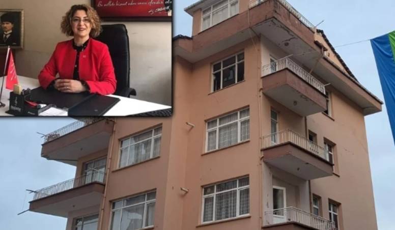 CHP'li Başkan Balkondan Düştü 4