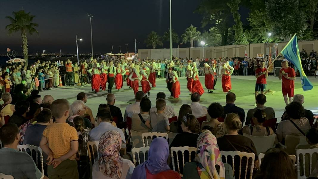 Yalova'da "36. Uluslararası Halk Dansları Festivali" başladı 1