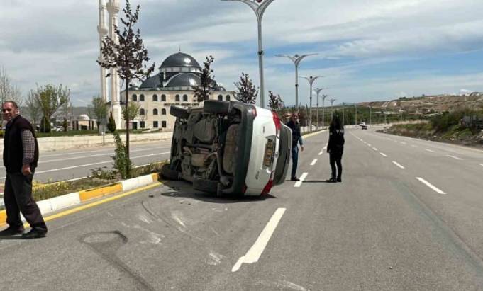 Belediye Başkanının Aracı Takla Attı 2