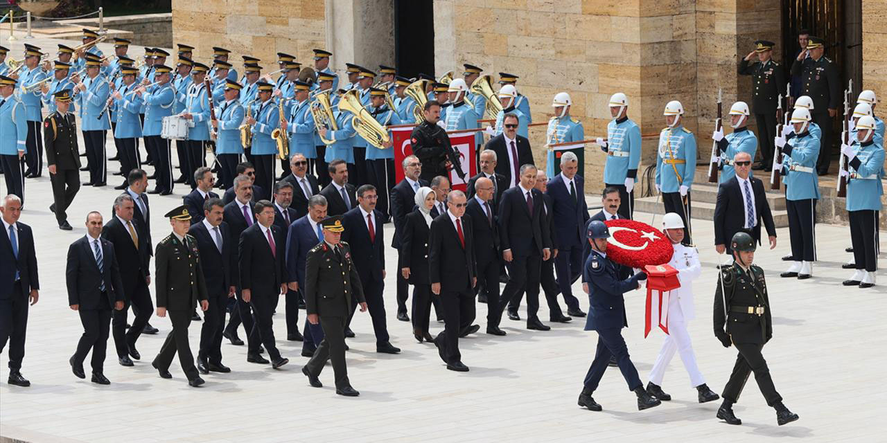 Cumhurbaşkanlığı Kabinesi Anıtkabir’de