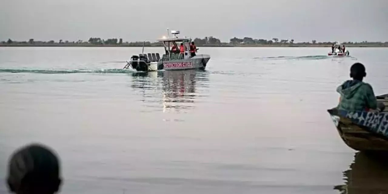 Nijerya’da felaket! Tekne alabora oldu