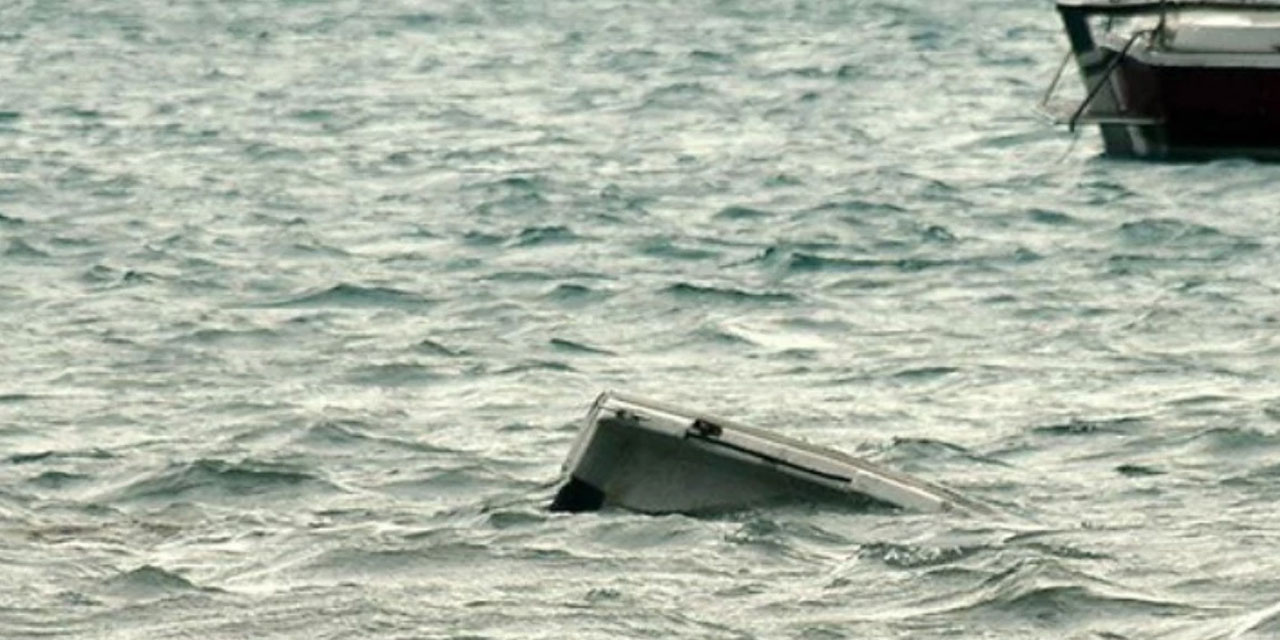 Yunanistan’da mültecileri taşıyan tekne battı: 17 ölü