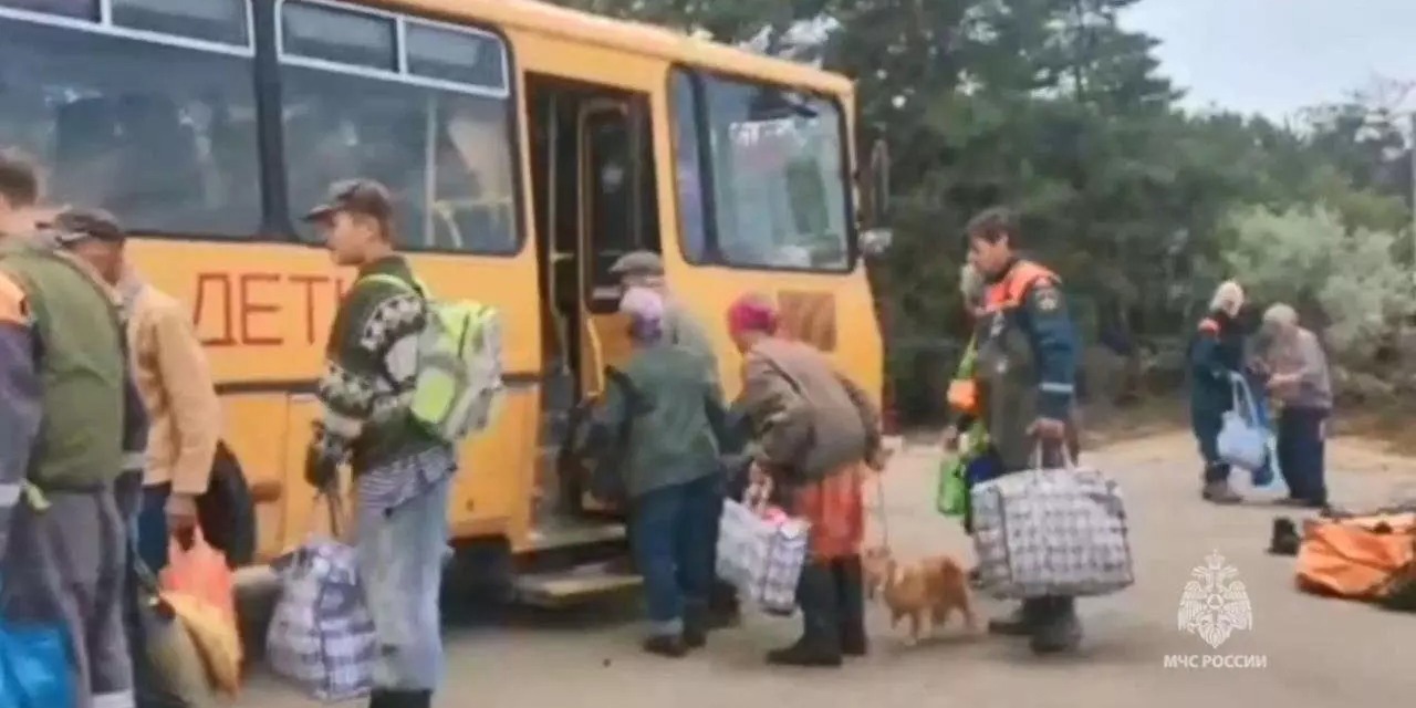 Rusya Kakhovka barajının yıkılması sel felaketine yol açtı