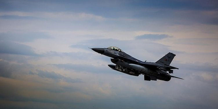 ABD'li vekil Türkiye'yi F-16'larla tehdit etmeye kalktı