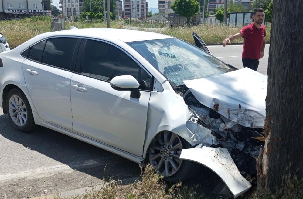 Konya'da feci kaza! İki otomobil çarpıştı: 7 yaralı