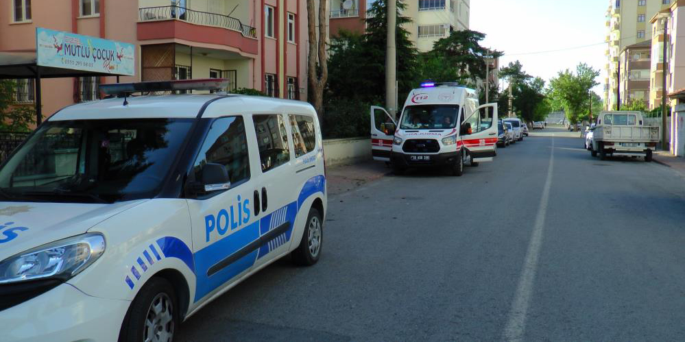 Kayseri'de kendisinden haber alınamayan bir adam evinde ölü bulundu