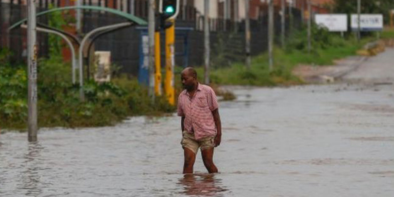 Güney Afrika'da sel felaketi! 7 kişi hayatını kaybetti