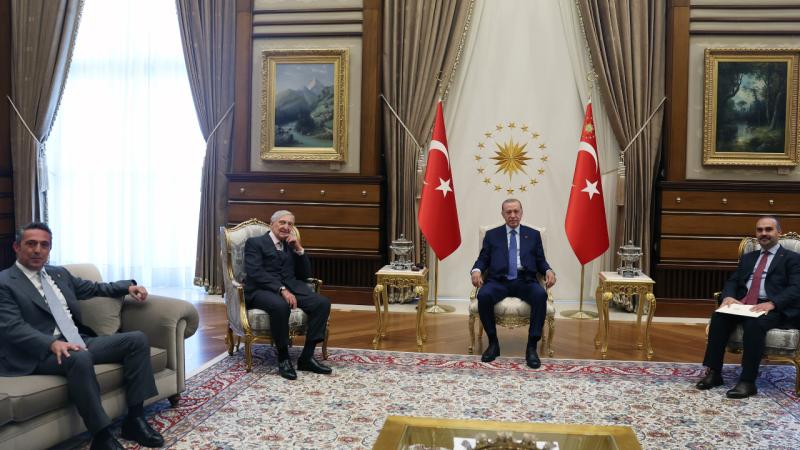 Cumhurbaşkanı  Erdoğan, Bakan Kacır ile Rahmi Koç ve Ali Koç'u kabul etti