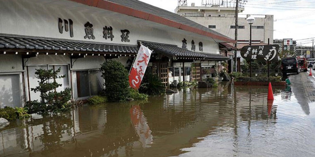 Japonya’da erik yağmurları yaşamı olumsuz etkiliyor!