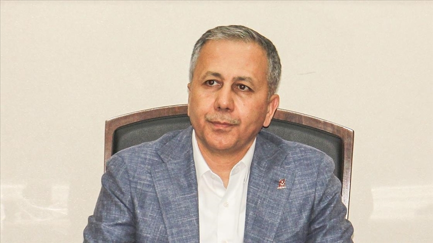 Bakan Yerlikaya: Haziran ayında 15 bin 591 göçmen yakalandı