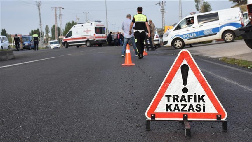 Ankara Kızılcahamam'da trafik kazası! Sokak köpeğinden kaçan kız çocuğuna otomobil çarptı!