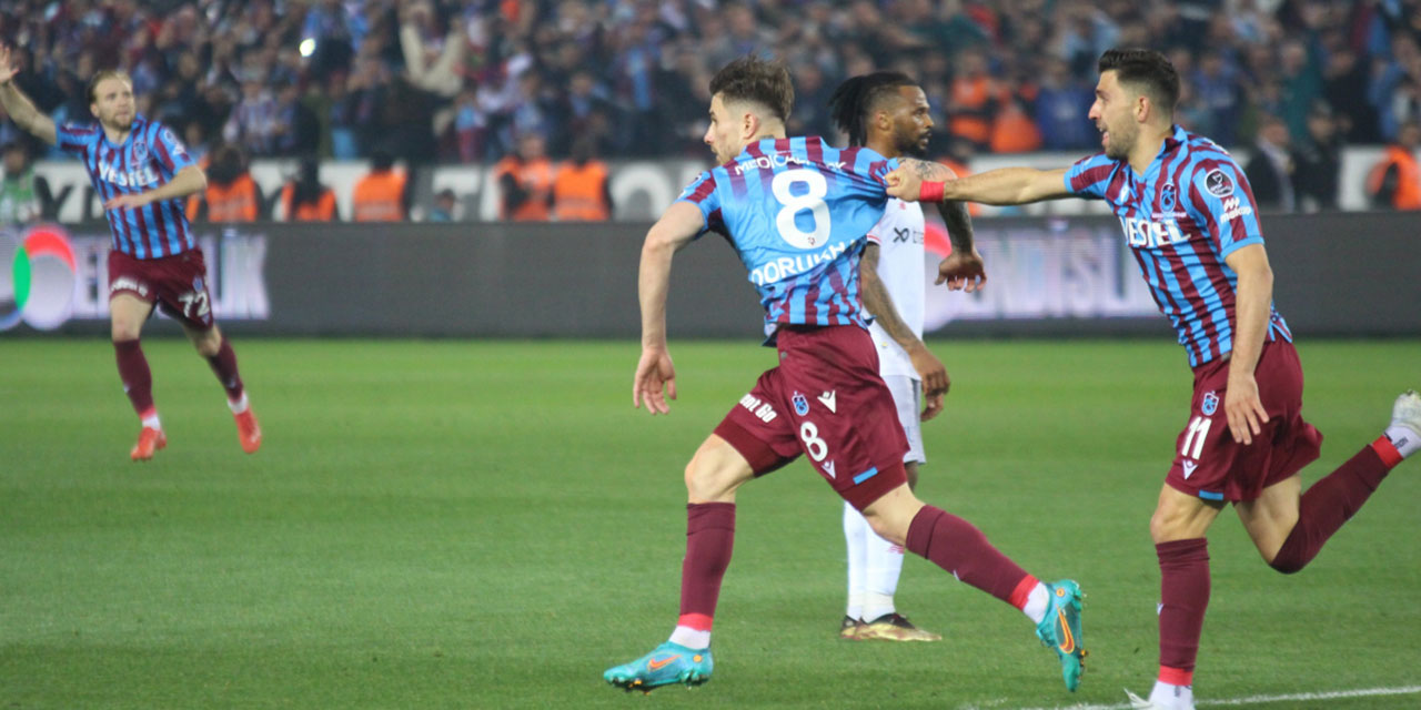Dorukhan Toköz ve Trabzonspor'un yolları ayrıldı!