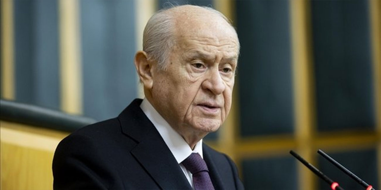 Devlet Bahçeli'den A Milli Kadın Voleybol Takımı'na tebrik mesajı!