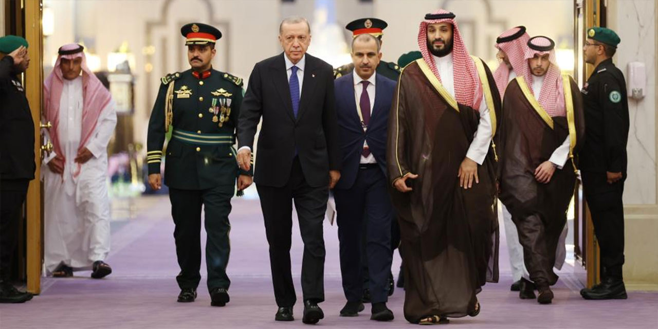 Erdoğan'a Suudi Arabistan'da resmi tören düzenlendi!