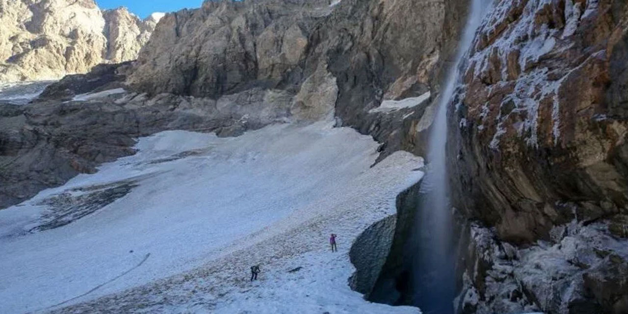 Cilo buzullarında kaybolan 2 kişiden birinin cansız bedenine ulaşıldı