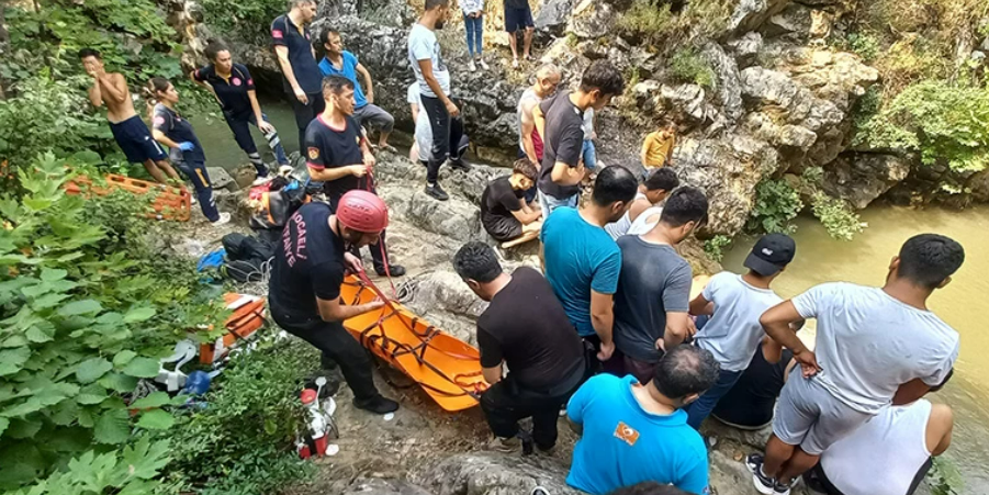 Kocaeli'nde 15 yaşındaki çocuk serinlemek için girdiği suda boğularak can verdi