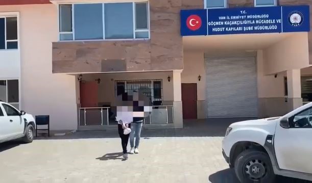 Van'da insan kaçakçılığından 3 kişi tutuklandı