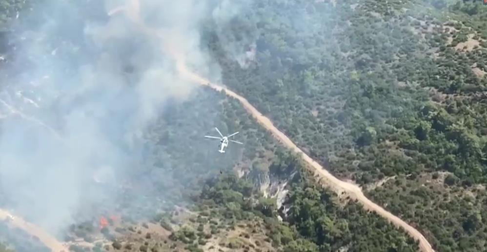 Antalya'da orman yangını: Havadan ve karadan müdahale sürüyor