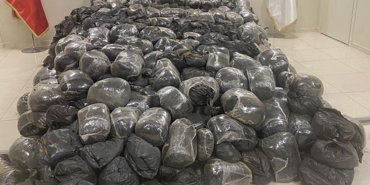 Diyarbakır'da uyuşturucu operasyonu: 27 kilogram esrar ele geçirildi
