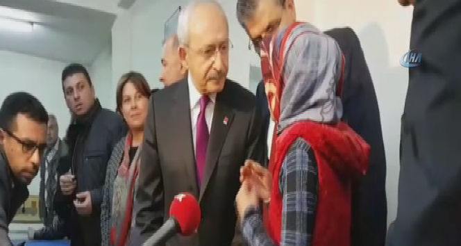 Kılıçdaroğlundan küçük kıza: Koltuğu sana bırakırım