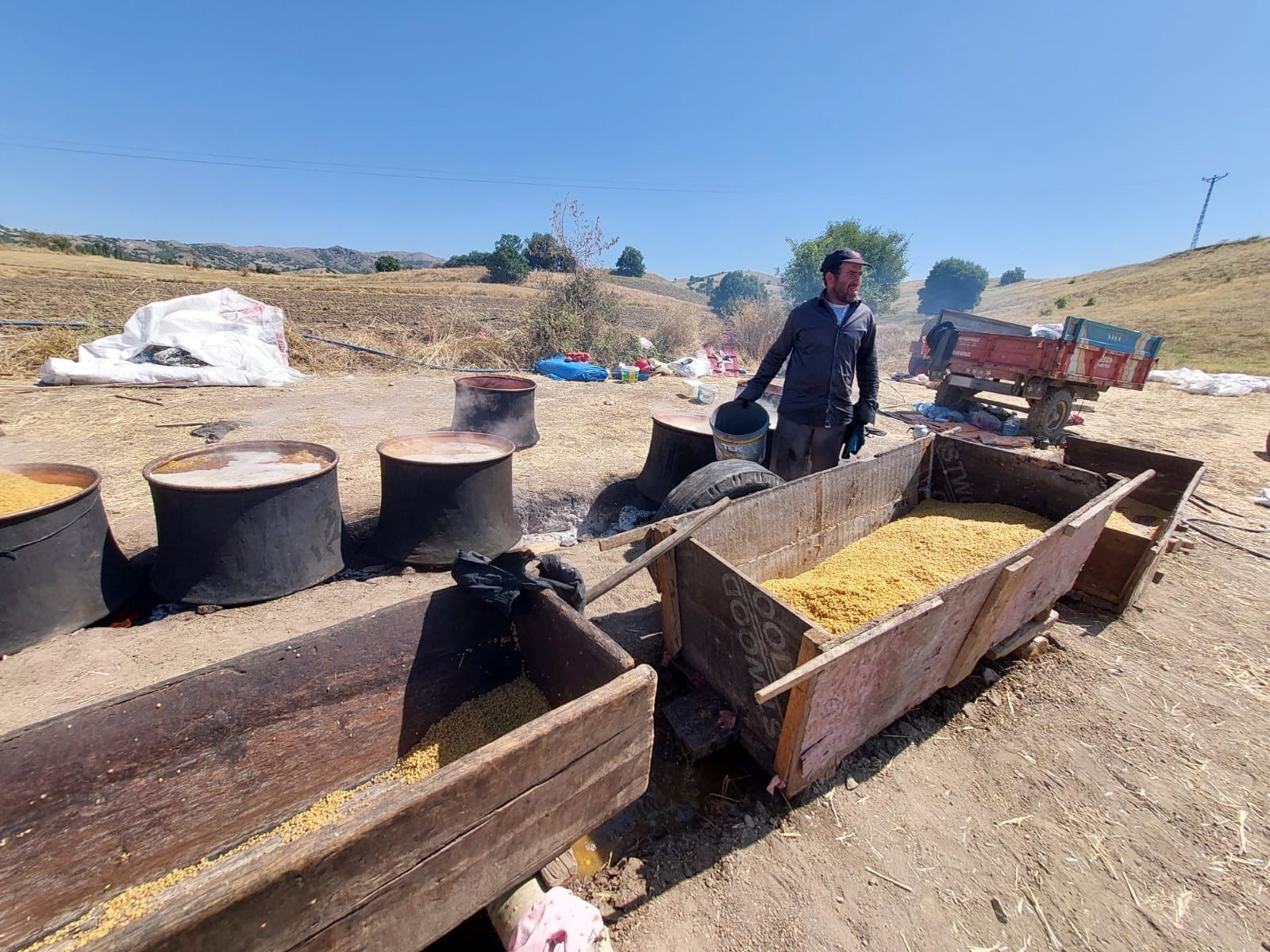 Çorum'da bulgur kaynatma geleneği devam ediyor