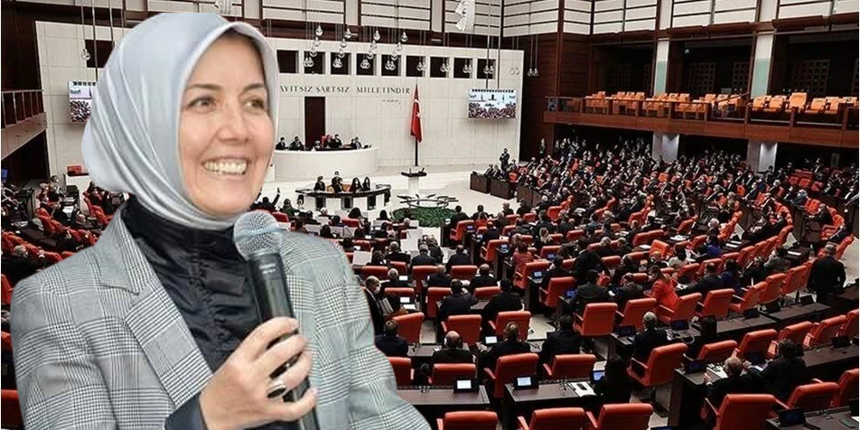 AK Parti Bolu Belediye Meclis Üyesi  Çınar, zamlara  tepki göstererek  partisinden istifa etti