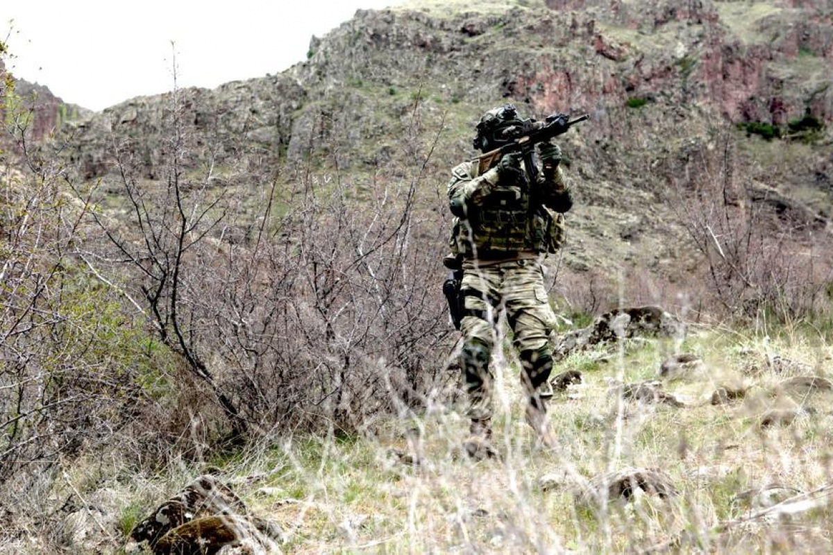 Mit'ten Sincar'da PKK'ya nokta operasyon