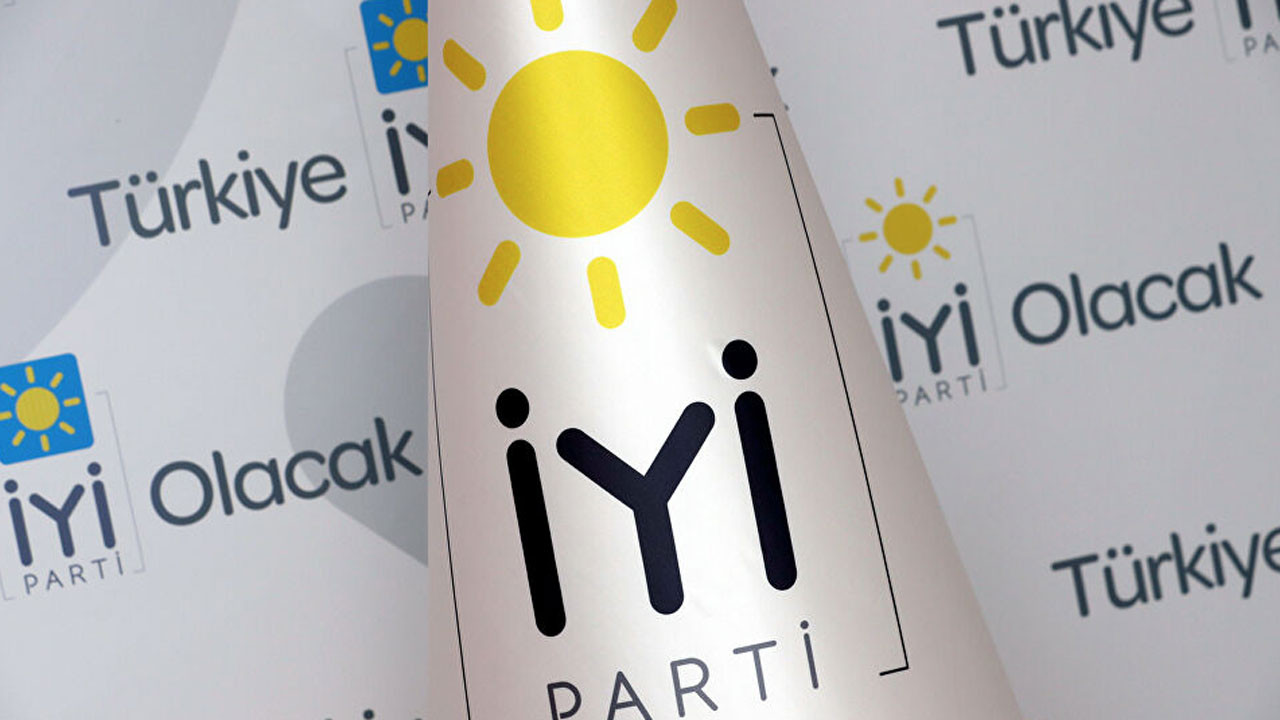 İYİ Parti’de istifa depremi!