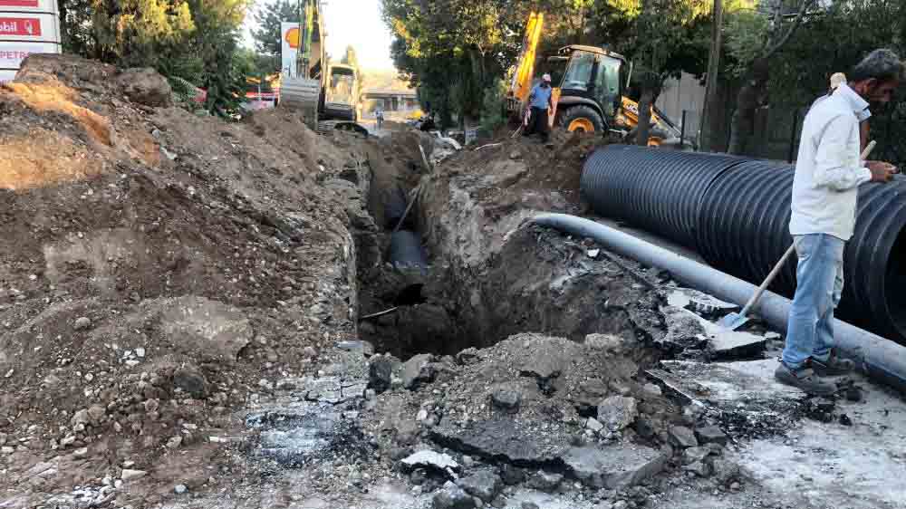 Çankırı'da iki işçi göçük altında kaldı