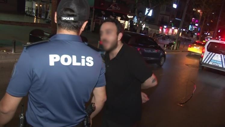 Kadıköy'de alkollü sürücü denetimi