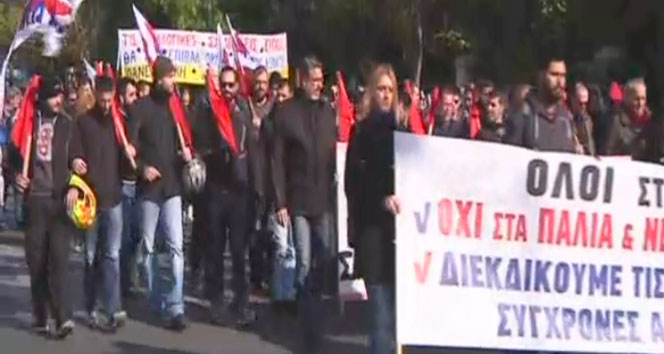 Yunanistan’da hükümet protestosu