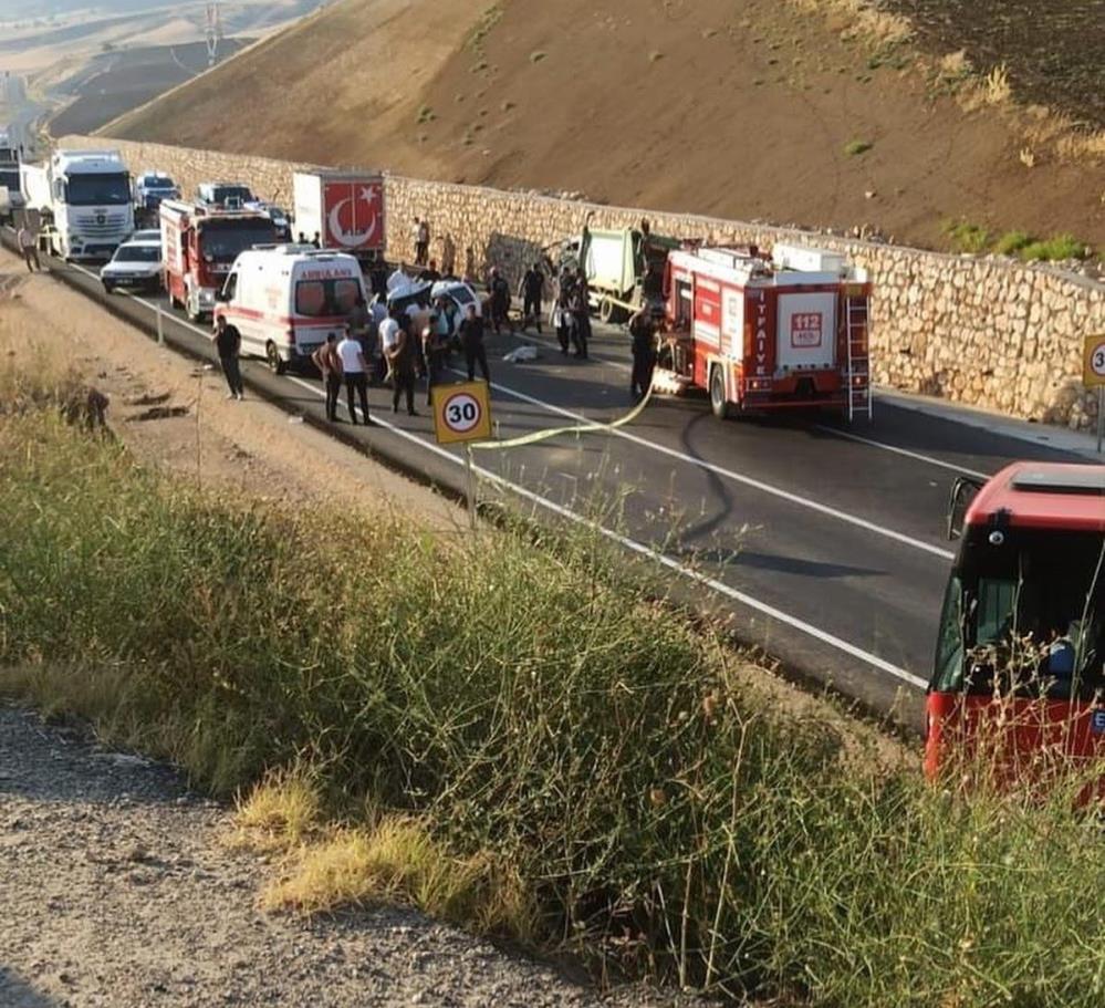 Ankara Nallıhan'da trafik kazası: 2 kişi hayatını kaybetti