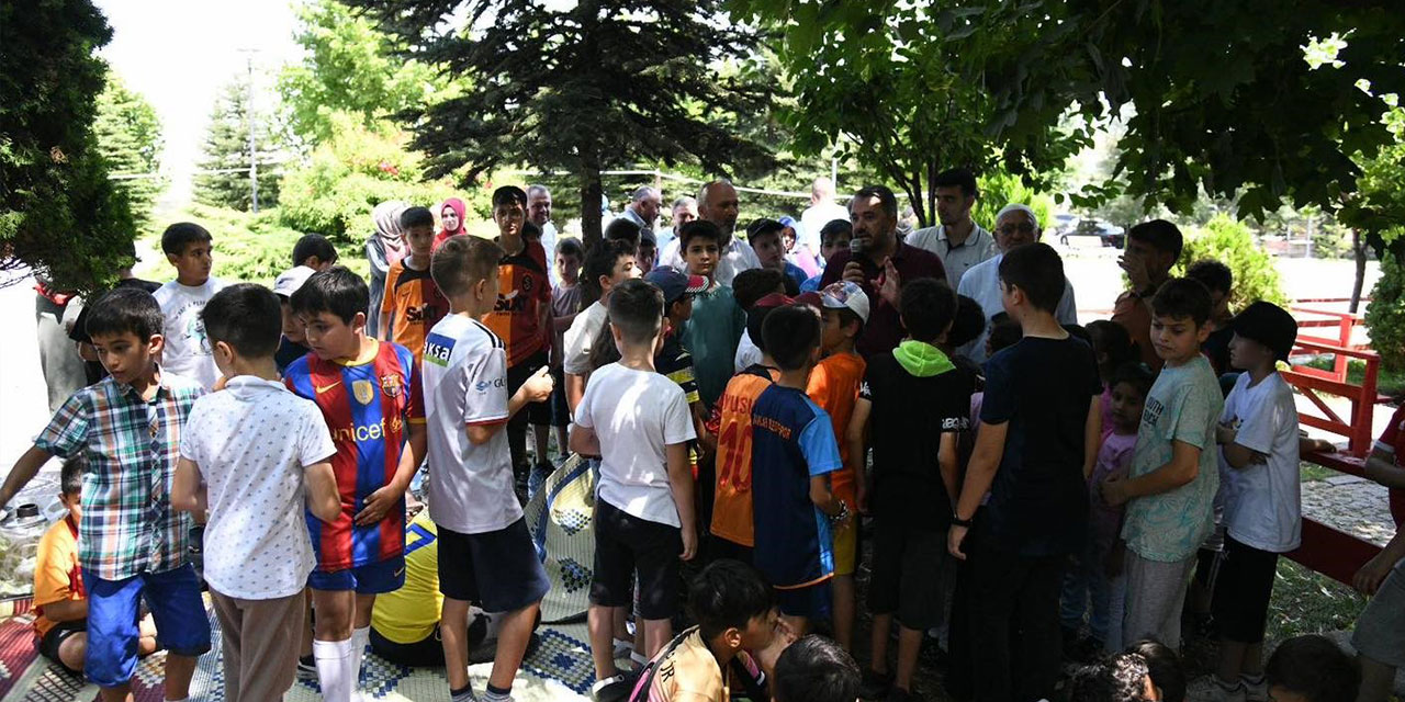 Pursaklar Belediye Başkanı Çetin piknikte çocuklarla bir araya geldi