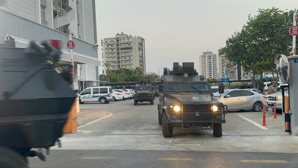 Mersin'de FETÖ operasyonu: 9 gözaltı kararı