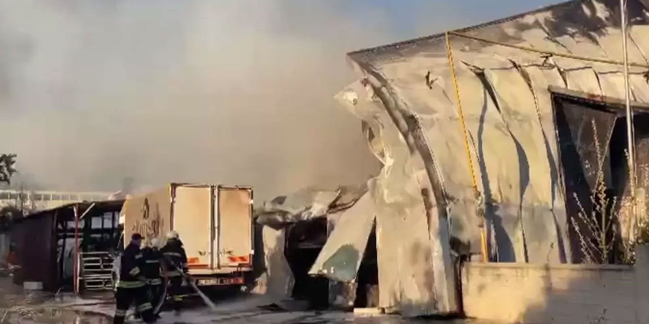 Antalya’da bir fabrikada yangın çıktı