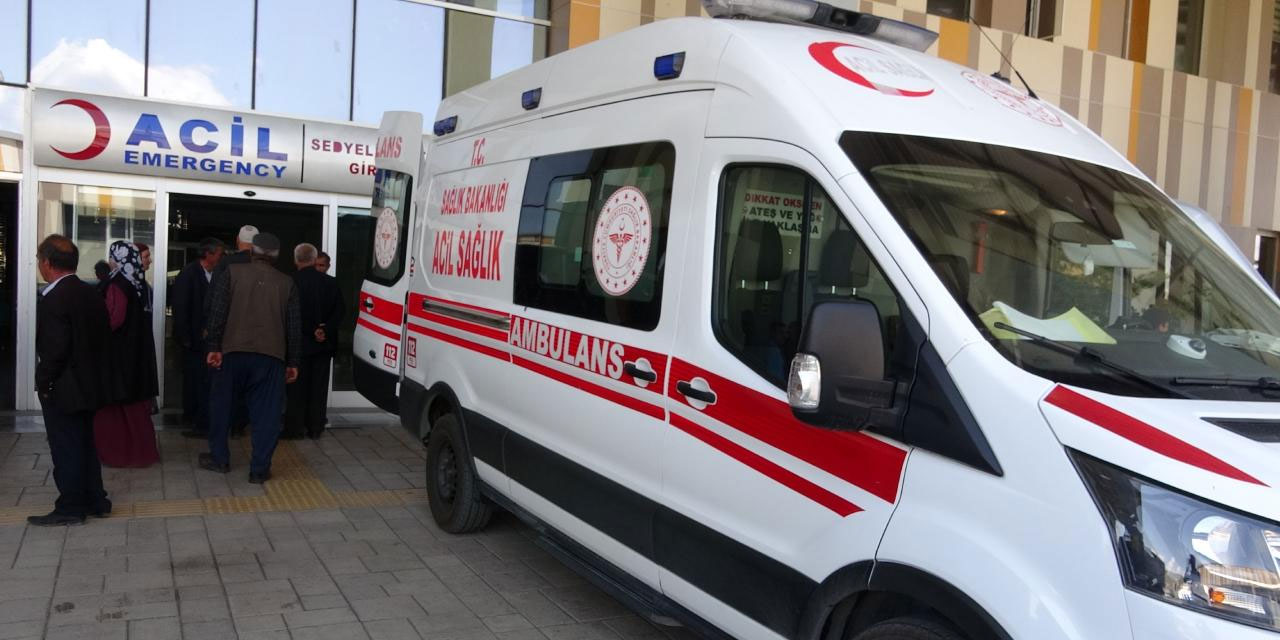 Ataşehir'de cam levhaların altında kalan 64 yaşındaki vatandaş hayatını kaybetti