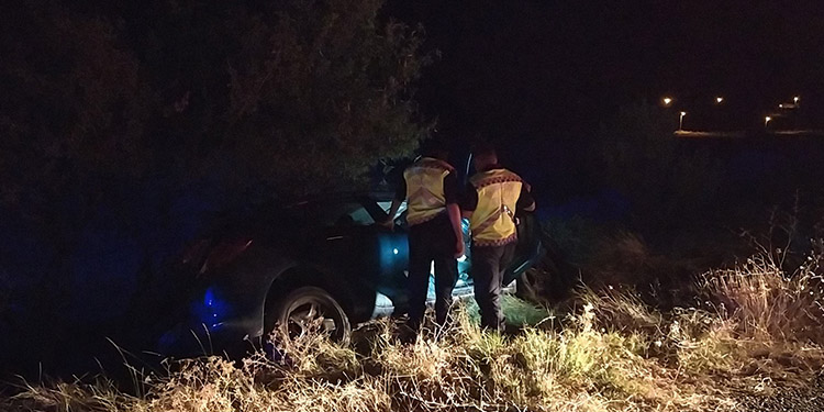 Çorum’da mucize: Tarlaya uçan otomobilden sağ kurtuldu