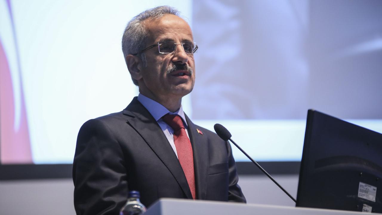 Ulaştırma ve Altyapı Bakanı Uraloğlu, KONYARAY banliyo hattı çalışmalarını inceledi