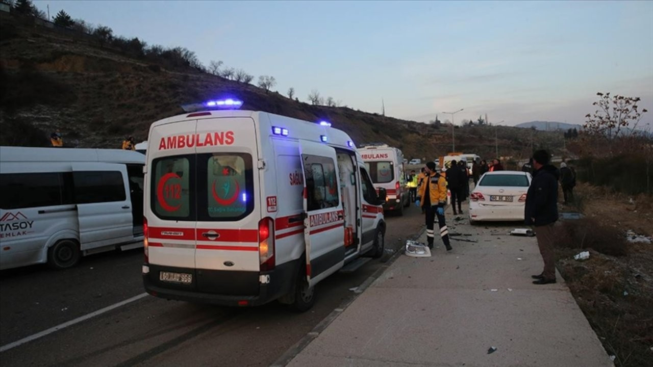 Tokat'ta trafik kazası: 8 yaralı