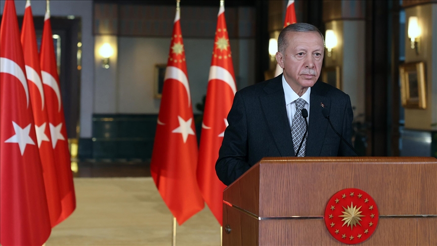 Cumhurbaşkanı Erdoğan:  Çanakkale'deki yangının yayılması durduruldu