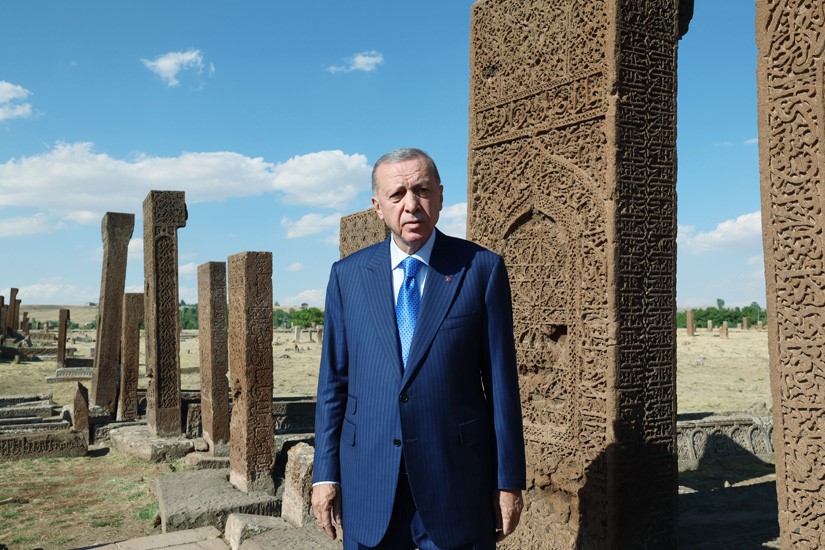 Cumhurbaşkanı Erdoğan Ahlat'ta