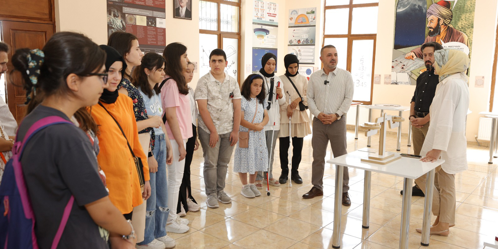 Sincan Belediye Başkanı Ercan'dan özel öğrencilere özel ilgi