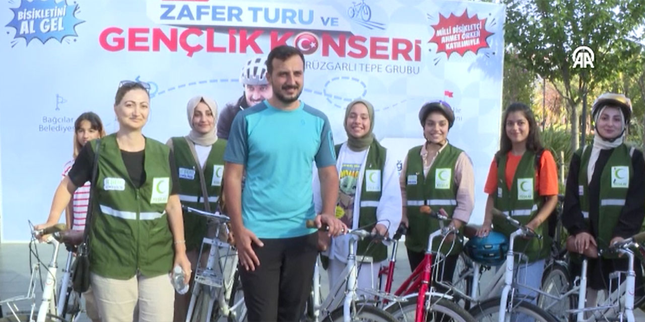 İstanbul'da 5 kilometrelik 'Zafer Turu' düzenlendi